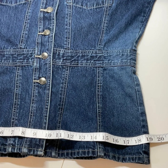 St. John’s Bay Denim Jacket Size: Medium Tall - Picture 8 of 11